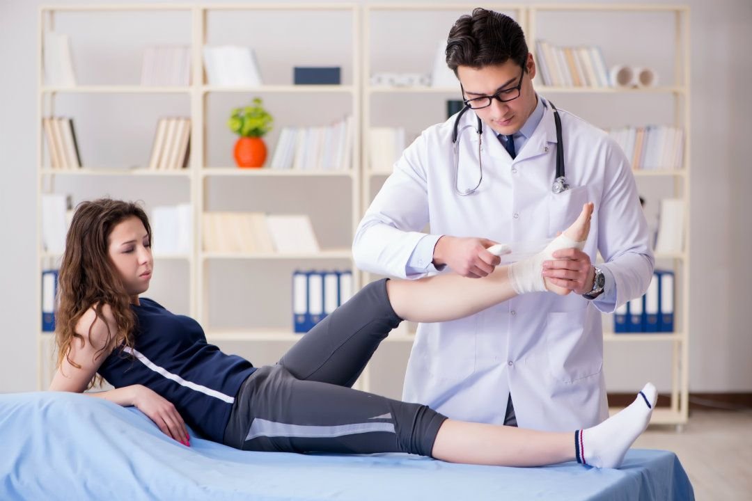 Sports Injury Prevention & Treatment 5 Sports Injury Prevention Treatment 5